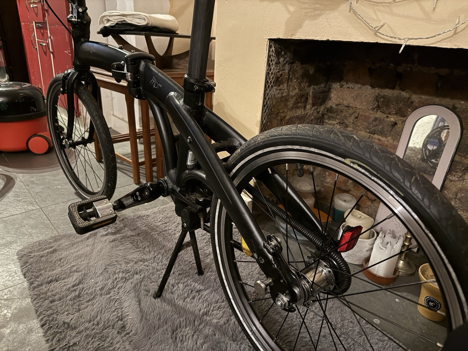 Dahon Mu Uno folding bike - Black, Single Speed - Aluminium
