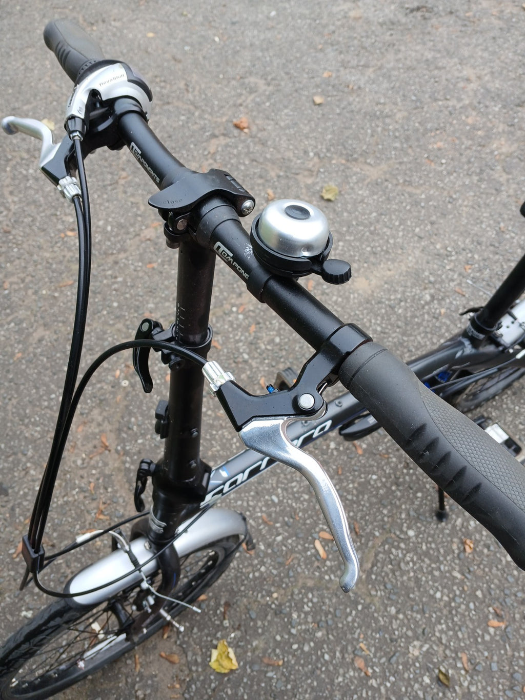 Carrera INTERCITY 20" 8 Speed Folding Bike/bicycle