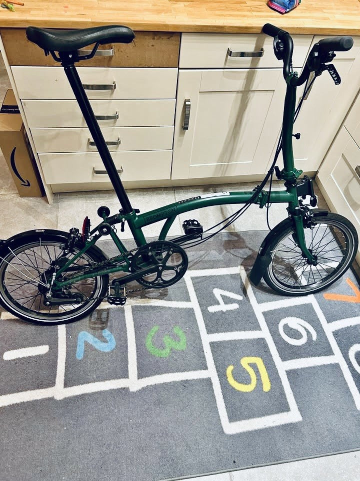 Brompton Bike 6-Speed Explore, Racing Green Mid Handlebar