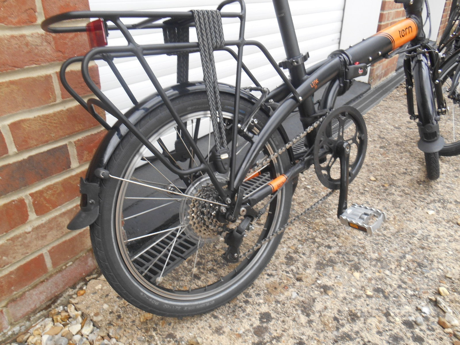 Tern link D8 Folding Bikes 20inch 8 speed much loved and well maintained