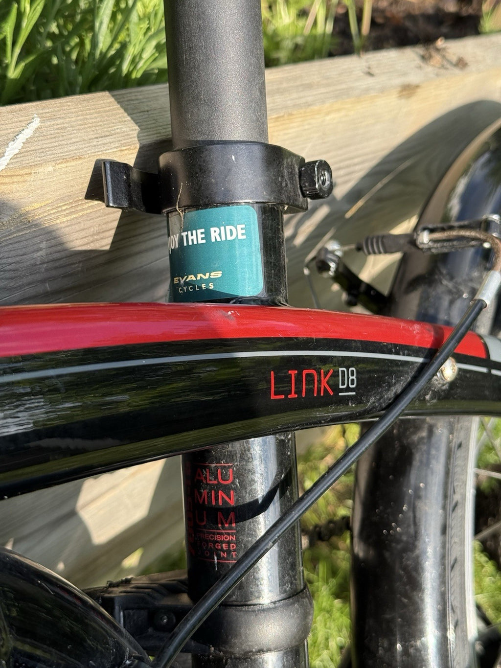 Tern Link D8 Folding Bike - Lightweight In Good Condition