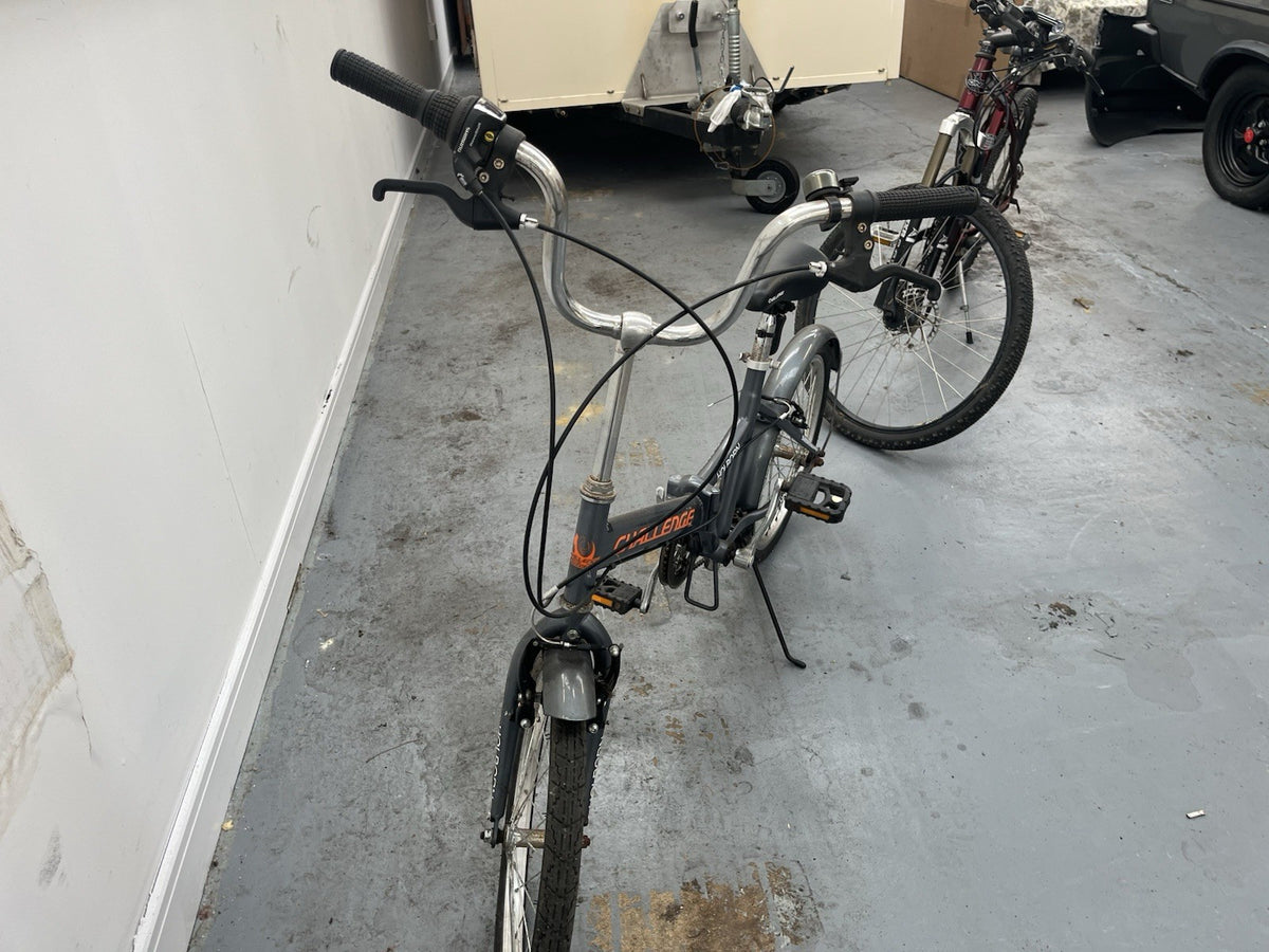 Challenge Holborn 20in Folding Bike Grey, Mudguards, Kickstand, Adjustable Seat