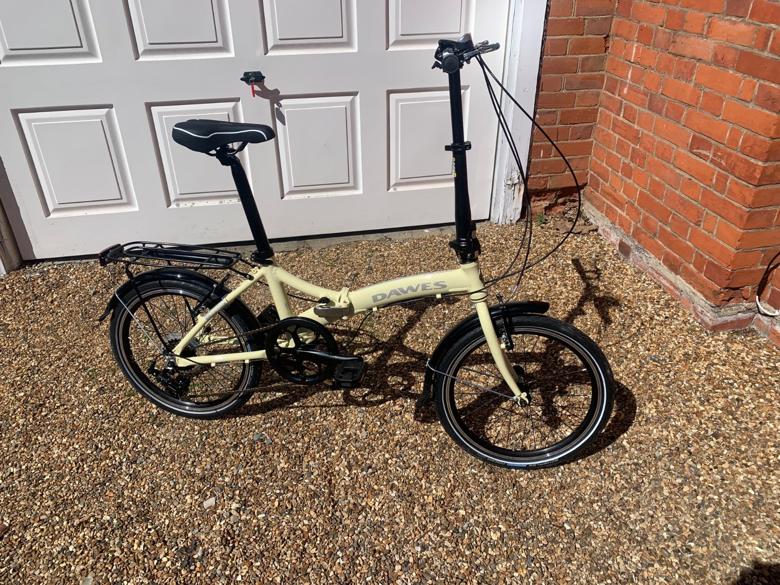 PAIR OF DAWES KINPIN FOLDING BIKES UNUSED AND IN MINT CONDITION