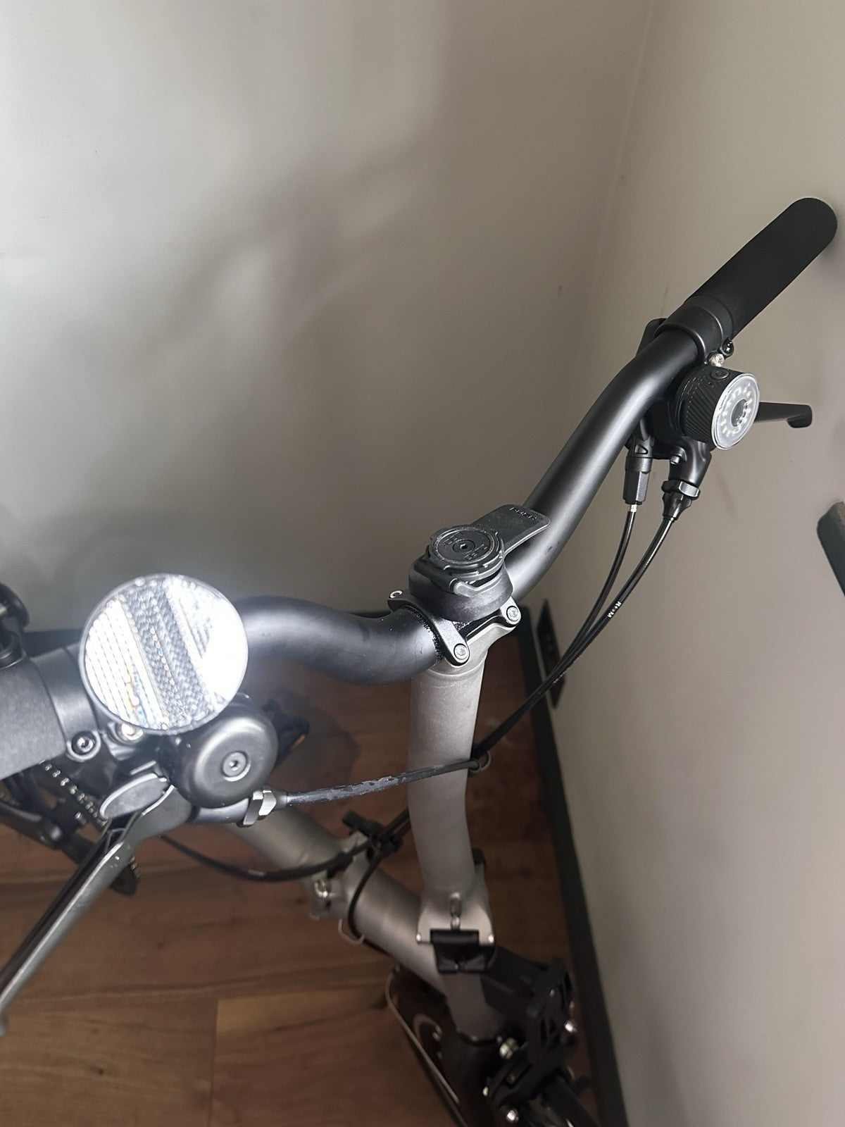 BRAND NEW Brompton T-Line Folding Bike with Quad Lock phone holder and lights