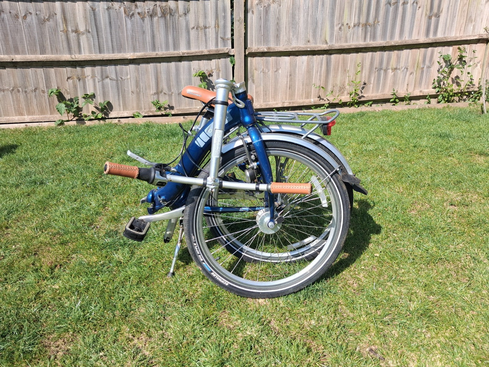Dahon Glide 7005 Folding Bike 20" wheels - excellent condition - collection only