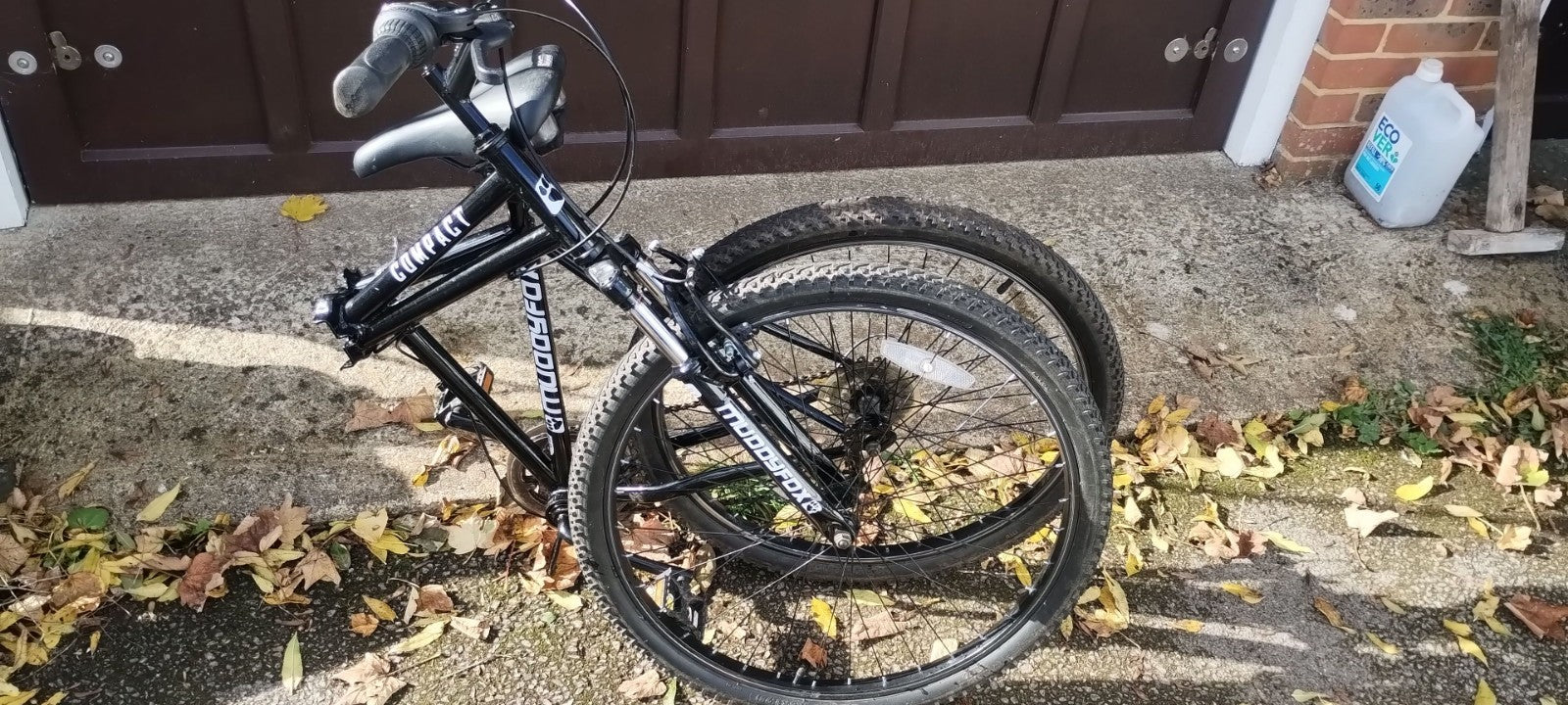 Muddy Fox Compact folding mountain bike.