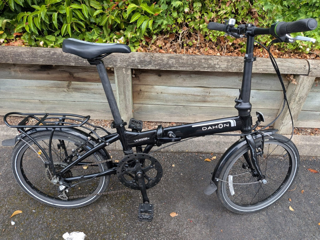 Dahon Vitesse D8 folding bicycle aluminium frame lightweight 20" little use