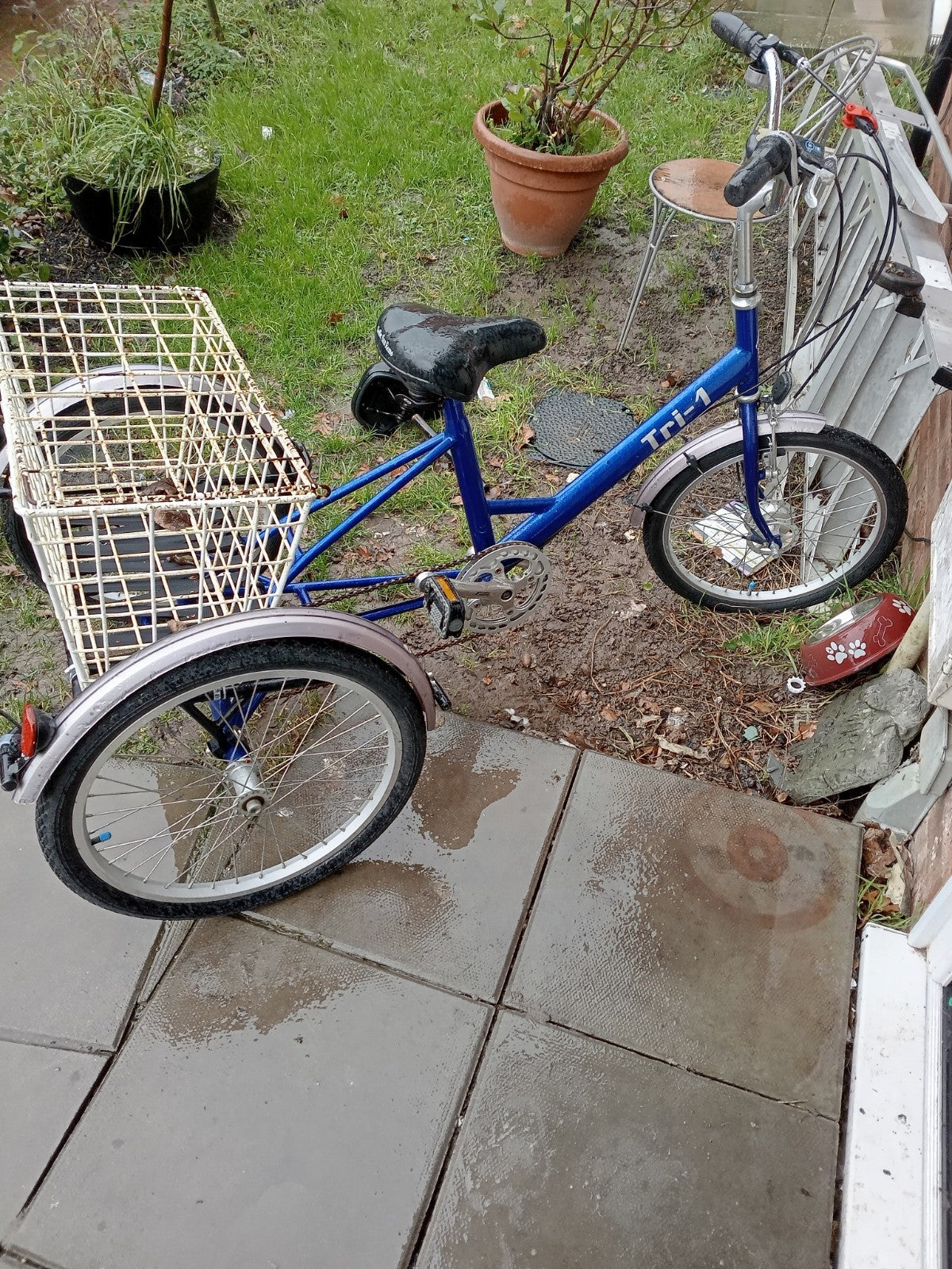 Apollo Tuck Folding Bike