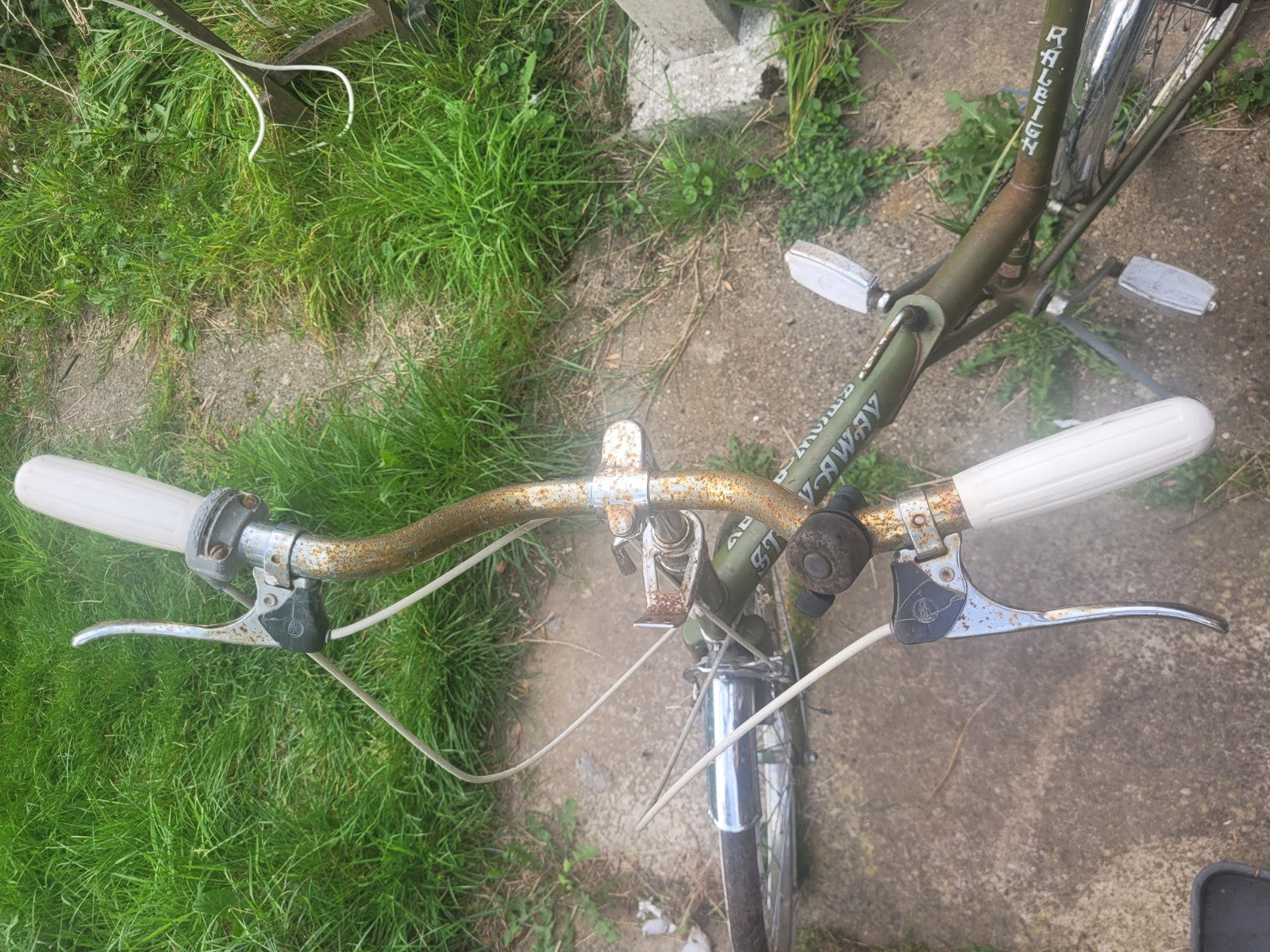 Origional Vintage Raleigh Stowaway Folding Bike