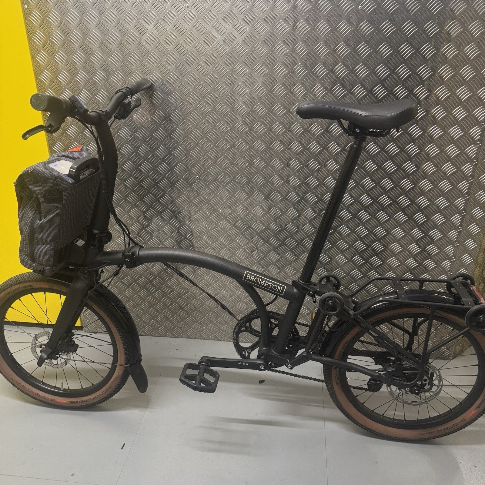 Brompton G Line 4 Speed Space Black Folding Bike
