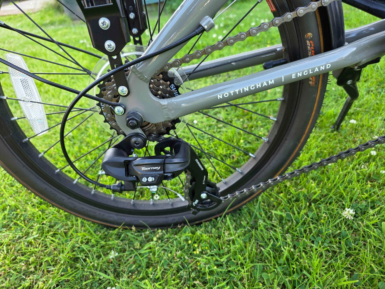Raleigh Evo Two Folding Bike - Grey –never used - White decal