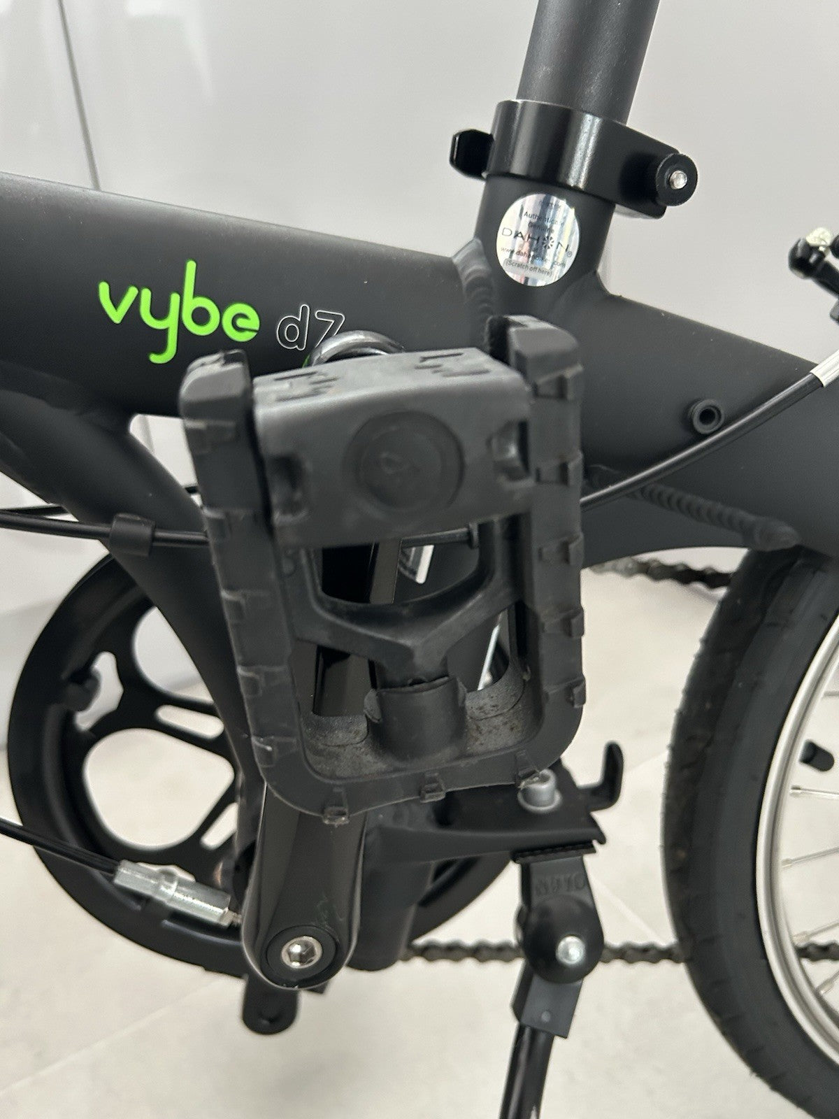 Dahon Vybe D7 Folding Bike (£599 New)