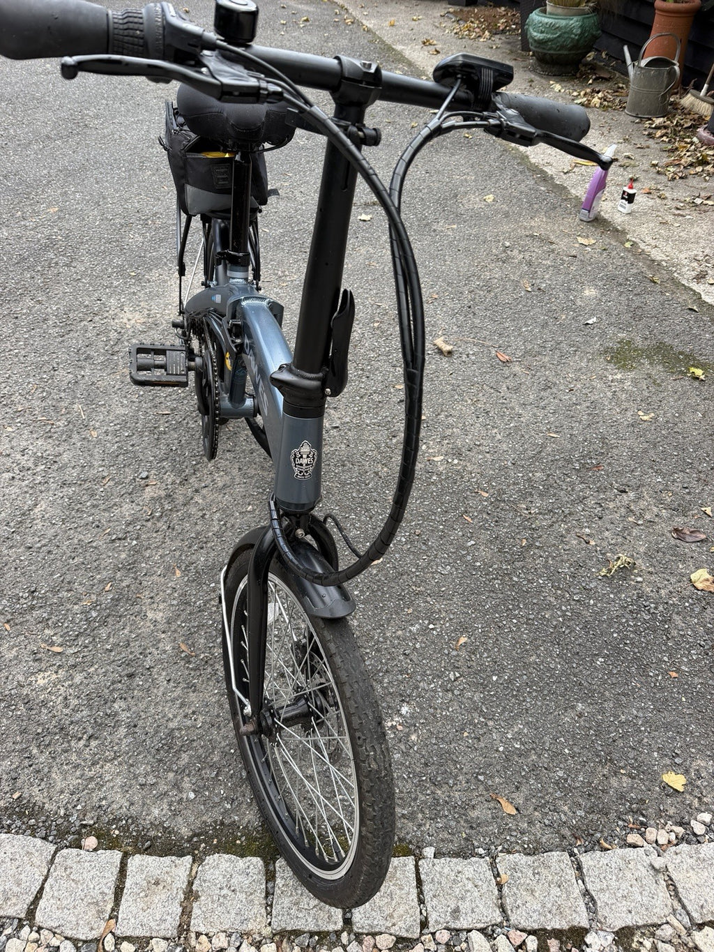 DAWES  Folding bike.