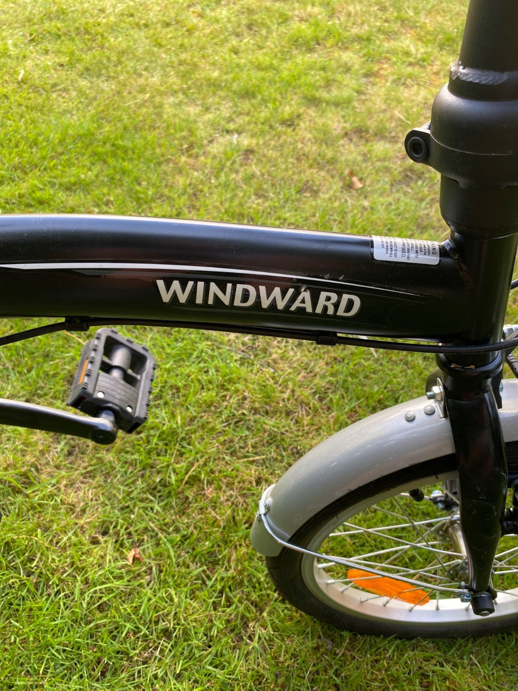 Windward Folding Bike   6 Shimano  Gears  16' Wheels' Bicycle  Fold Up v-Brakes