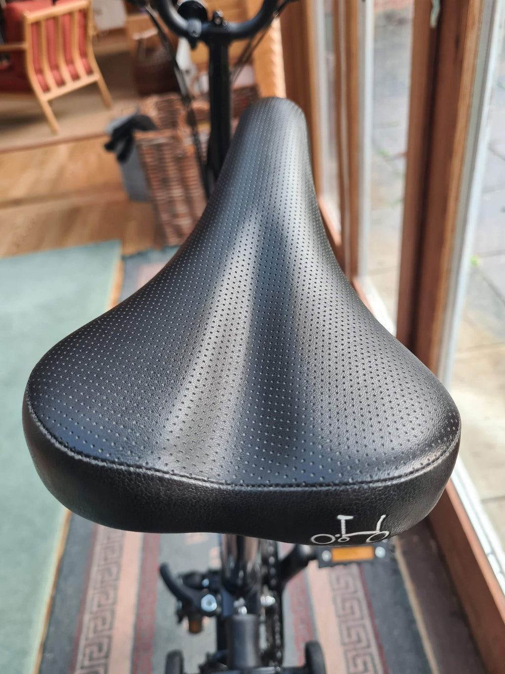 Brompton Electric C Line - 6 Speed - Mid Black + City bag