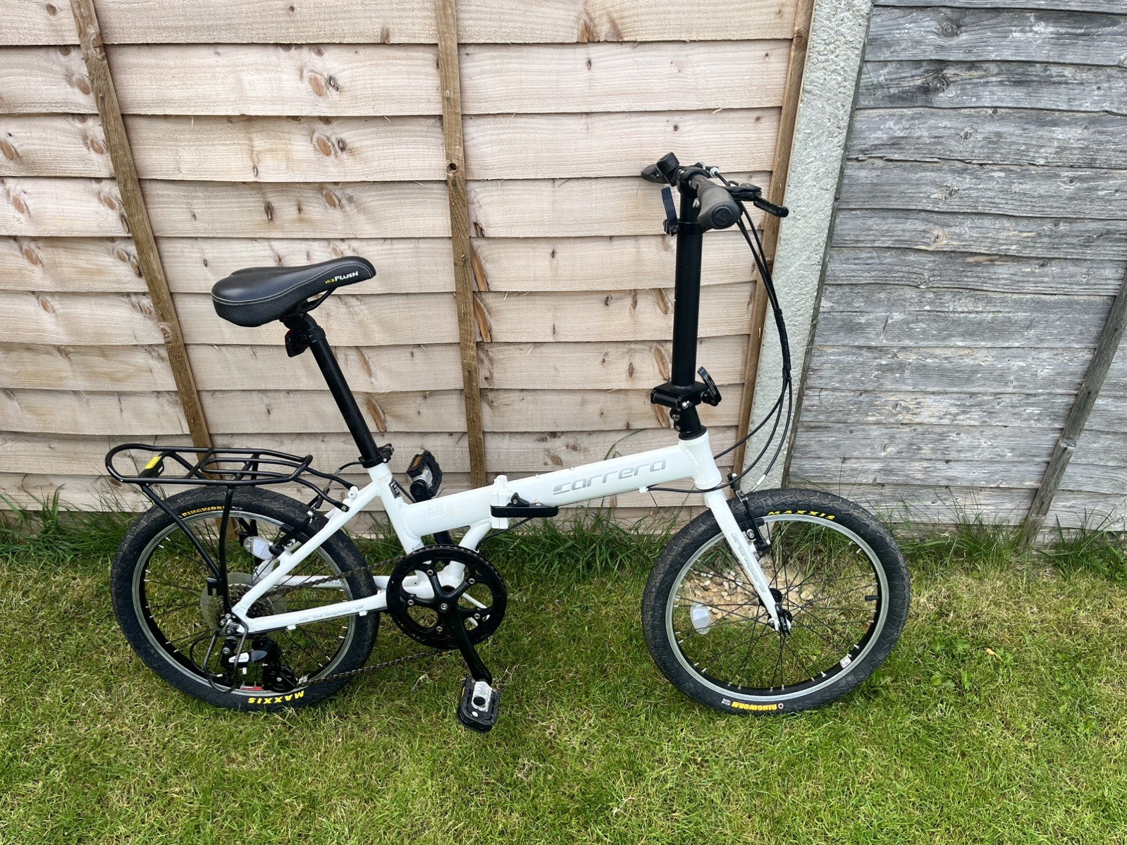 Carrera Transit 20”wheels Folding Bike. 8 Speed. Good condition