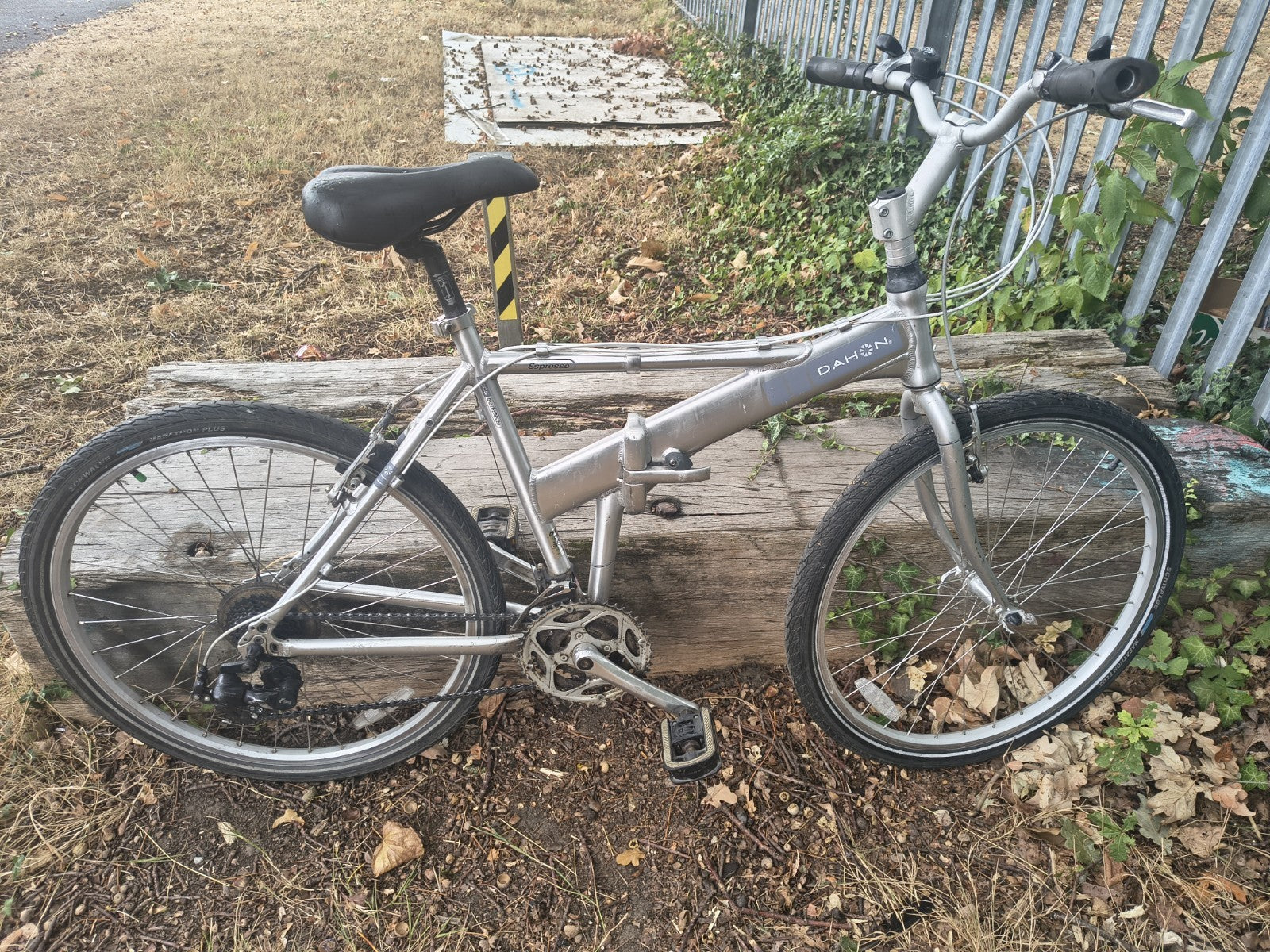 Dahon Espresso 7005 Folding Bike Wheel 26-inch Silver Aluminum Frame
