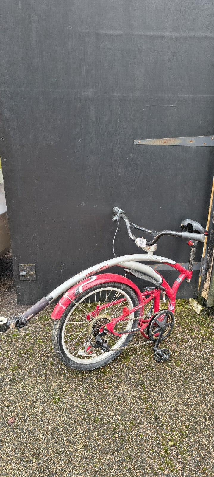 Adams Shifter 7 Tag Along Bike In Good Used Condition.