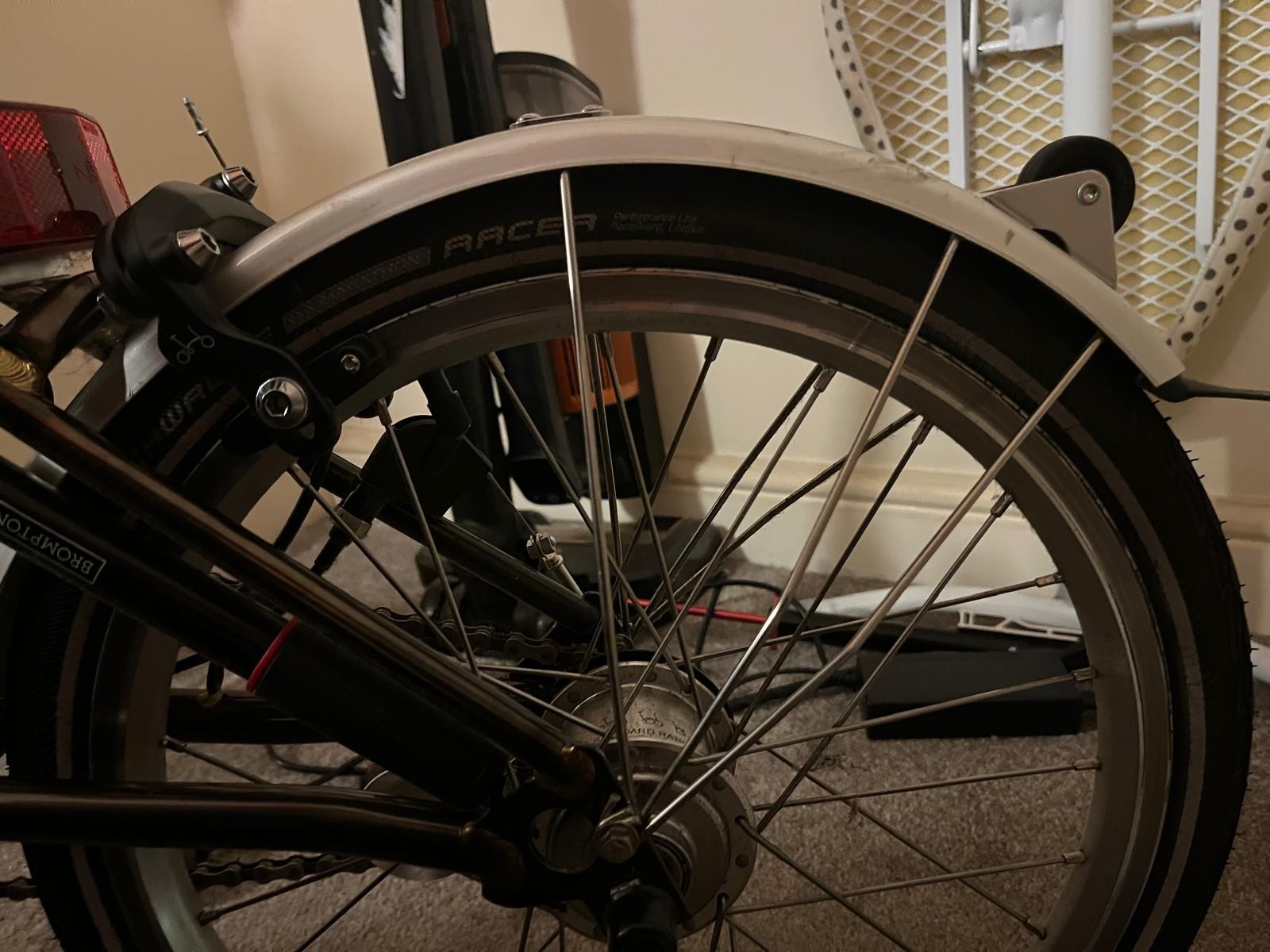 Brompton C Line Mk5, 3-Speed, Mid Handlebars + Swytch Kit – Black, Bare