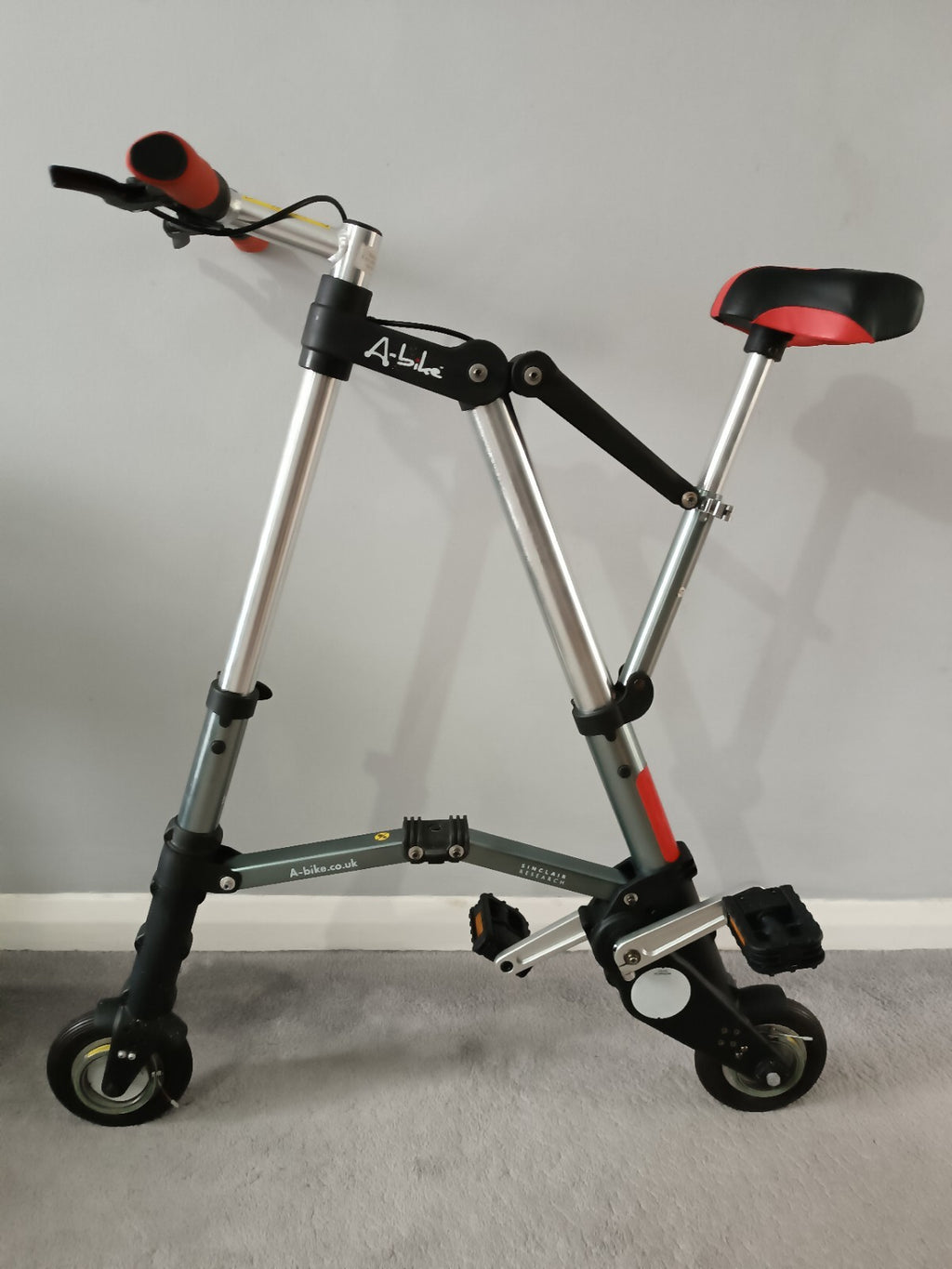 A-bike ZB01 Folding Mini Bike 6in Wheels Aluminium Silver/Black/Red