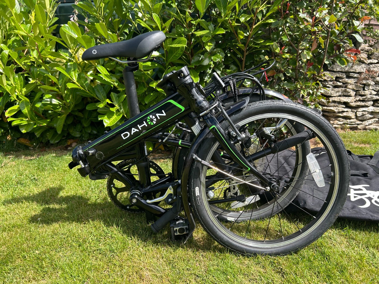 Dahon Vitesse D8 Aluminium Alloy Folding Bike (Tube-compatible)