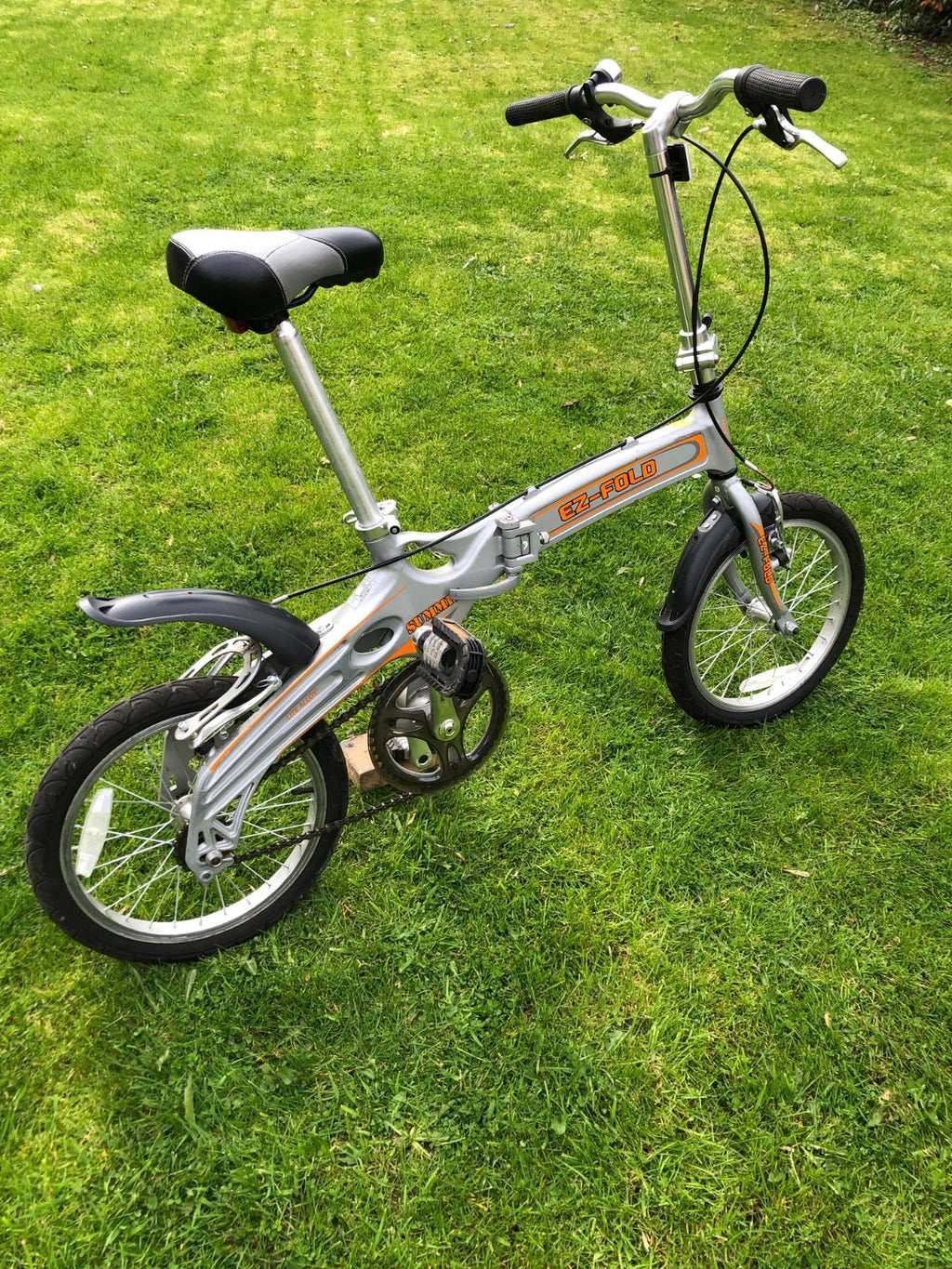 E Z fold folding bike (I have 2 identical,please read description)