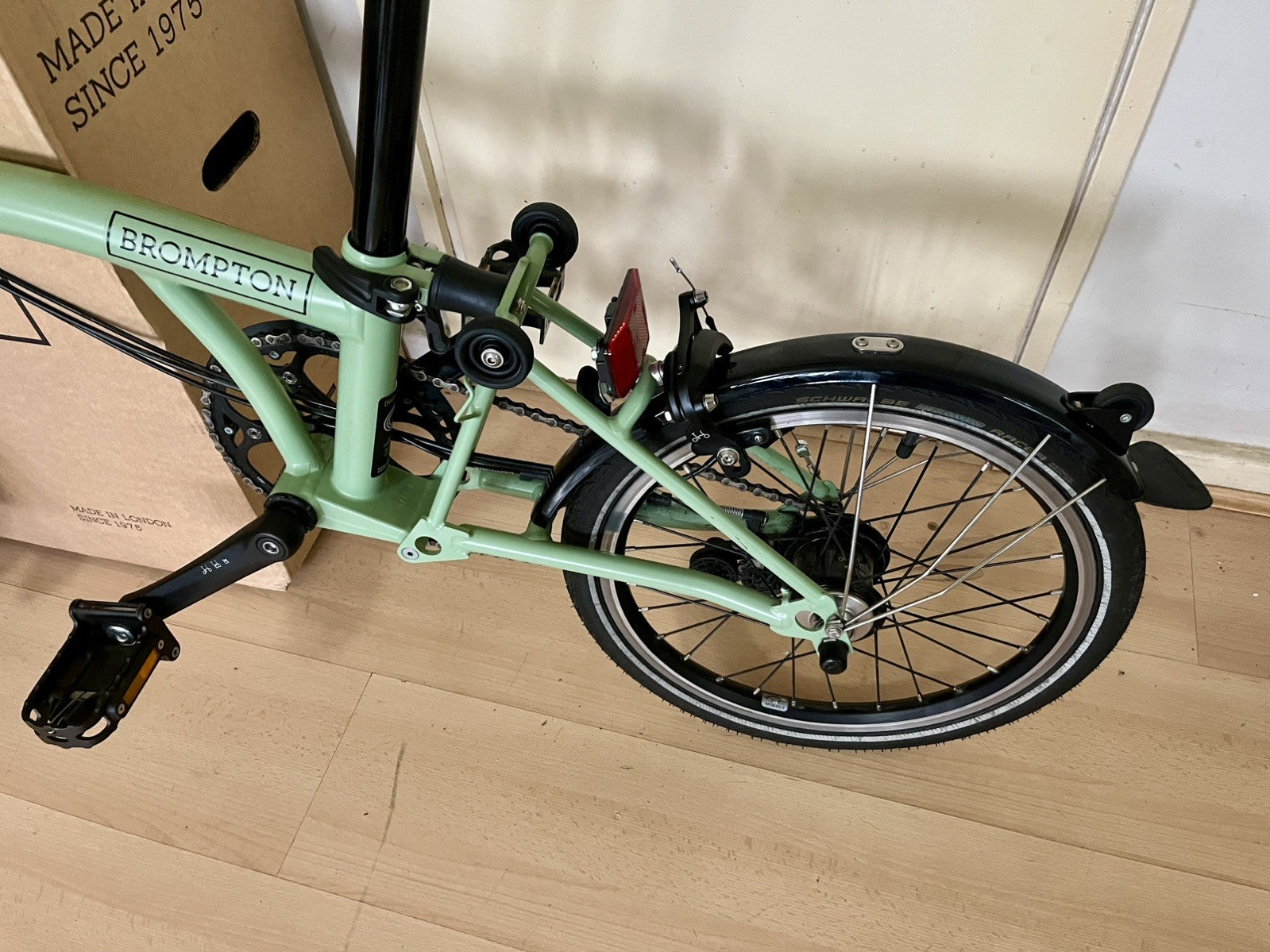 Brompton C Line Explore, 6-Speed, Matcha Green, Black Ed, Mid Handlebar 2025