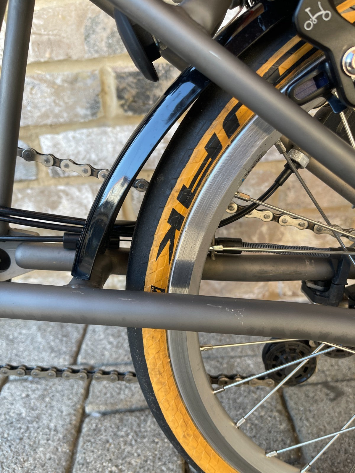 Brompton Raw Lacquer Superlight - Titanium - RARE S6L-X WORLD POSTAGE - STUNNING
