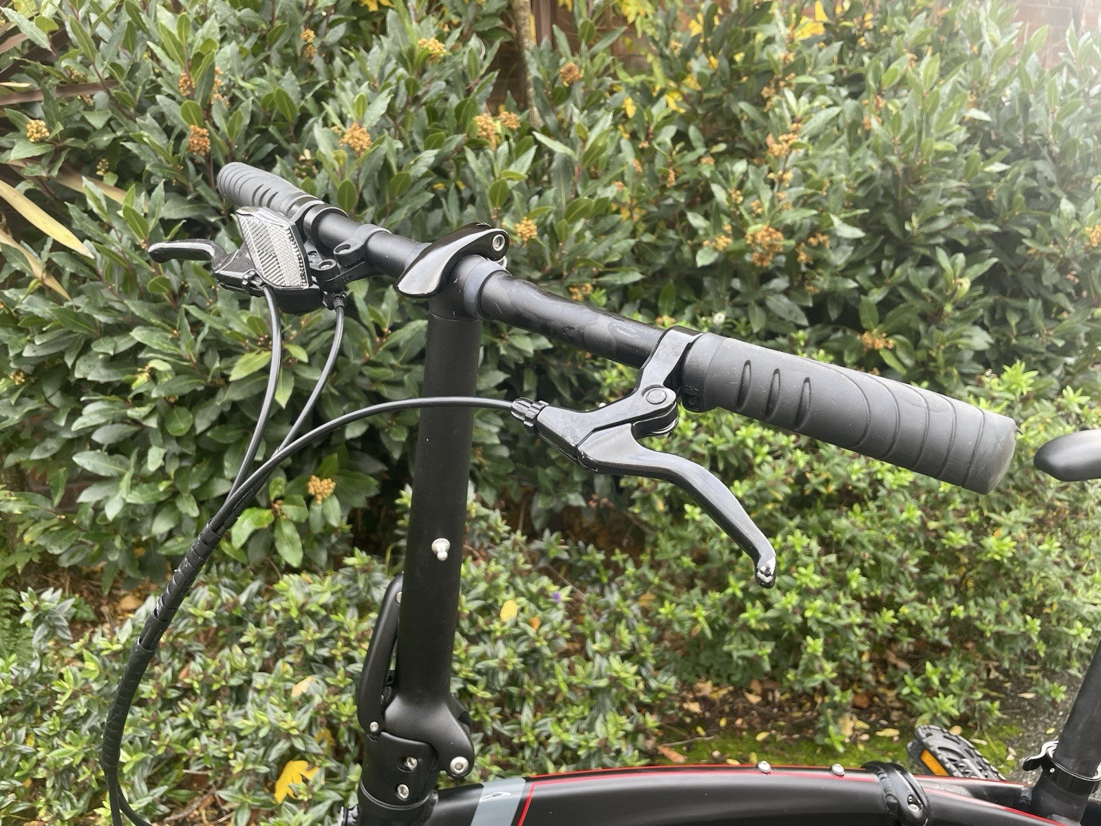 Tern Verge N8 Folding Bike 20” 8 Speed Matte Black Commuter 2019 Model