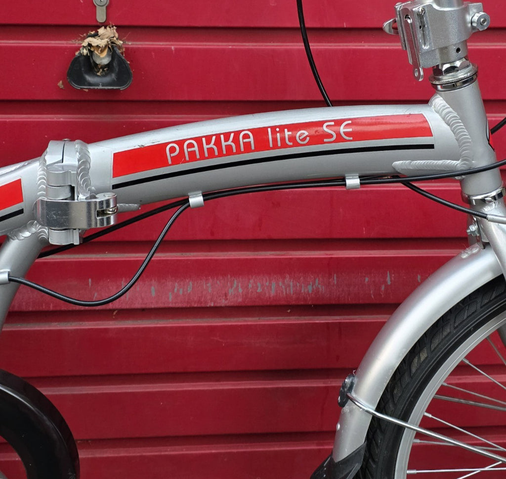 AMMACO PAKKA LITE SE FOLDING BIKE (20" WHEELS) BRAND NEW NEVER USED!!