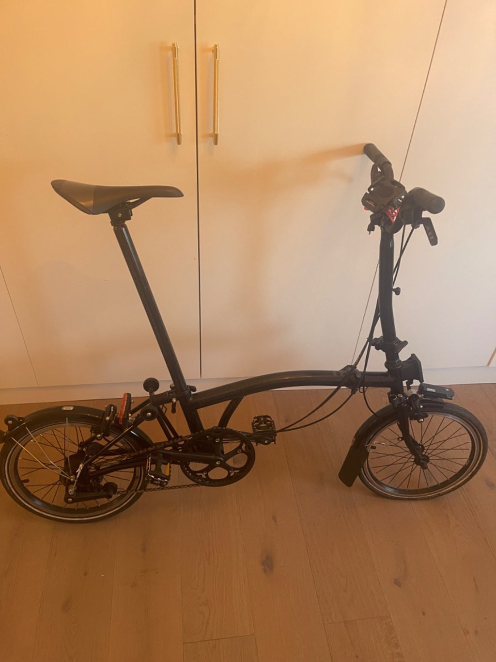 *Slight Flawed* Brompton 2022 c line special edition black 6 speed high bar bike