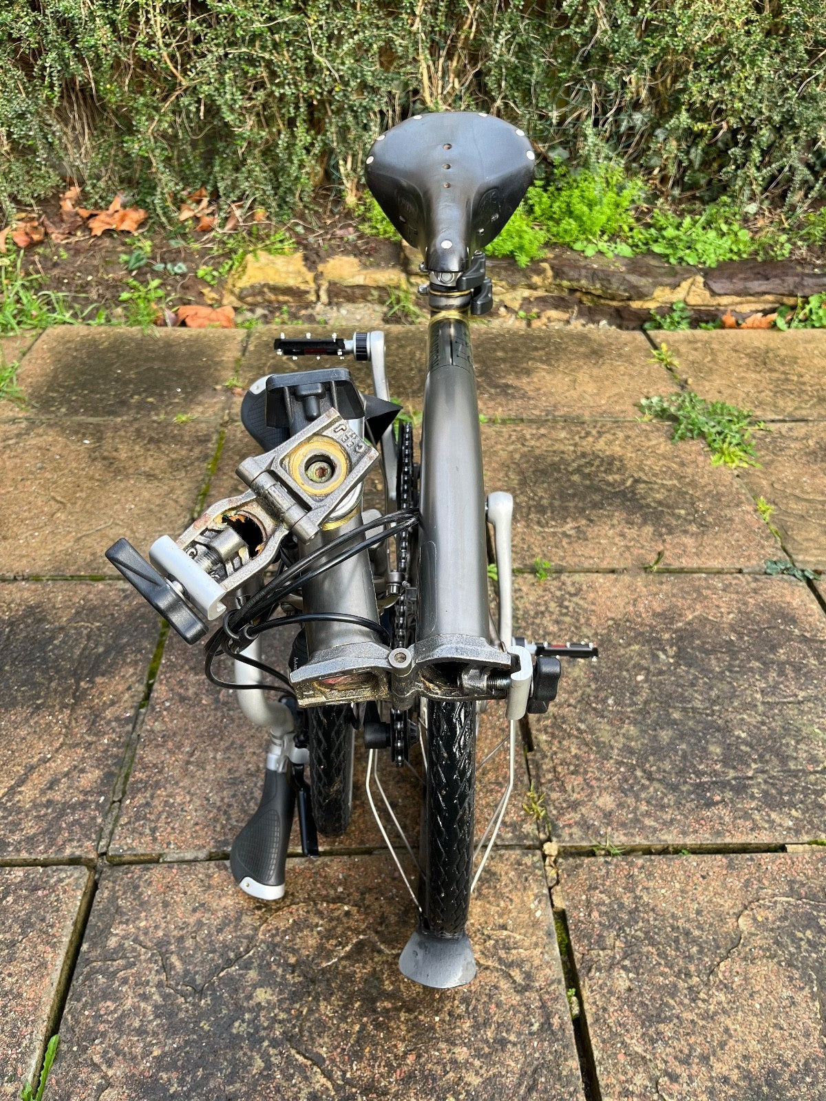 Brompton M6L 6 speed dynamo lights raw lacquer Brooks saddle, bag