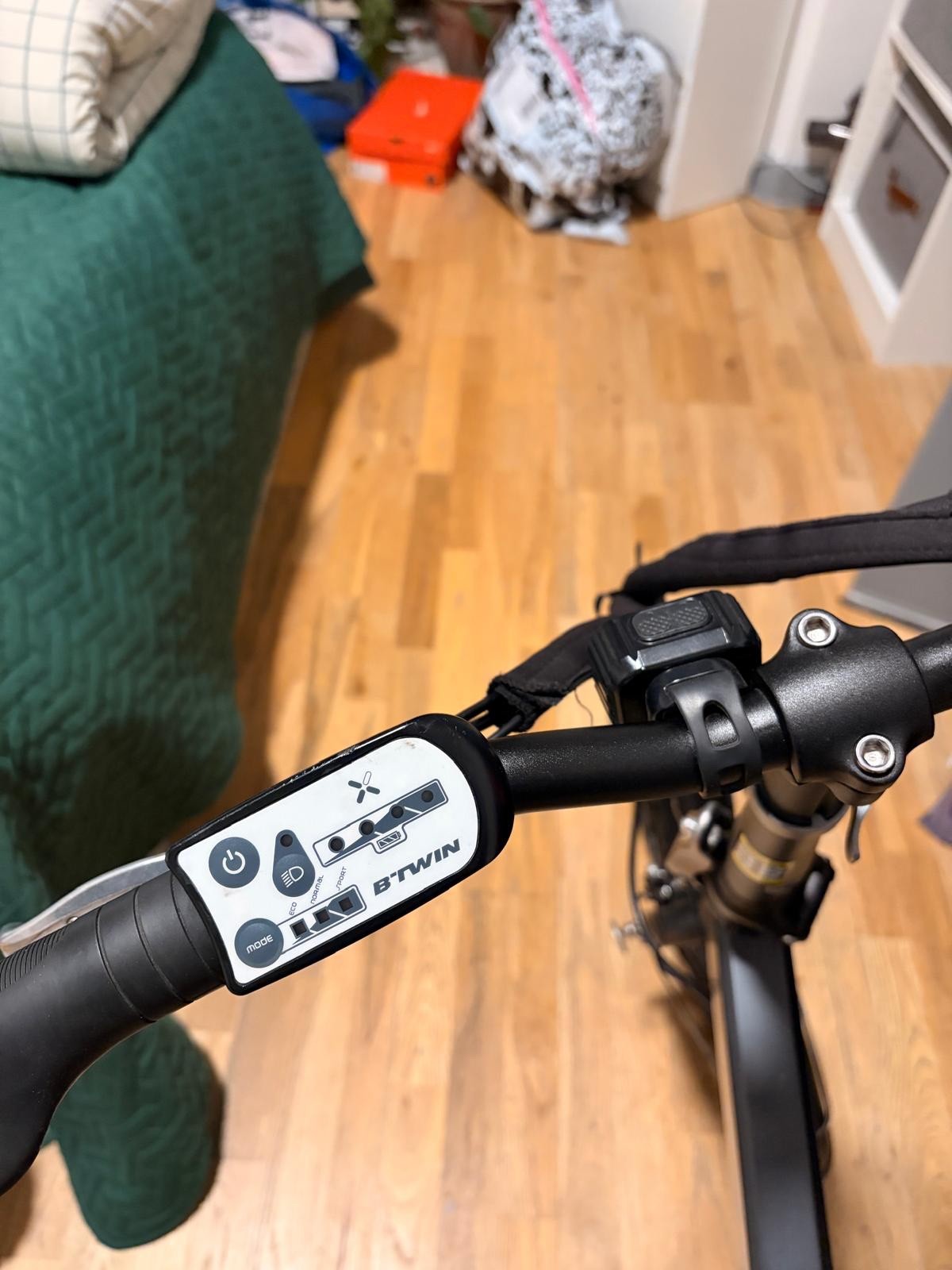 B twin- Oxylane E500 folding bike