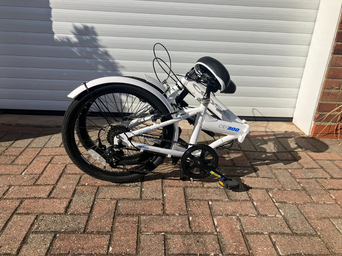 Cross CF300 lightweight alloy folding bike designed for urban commuting