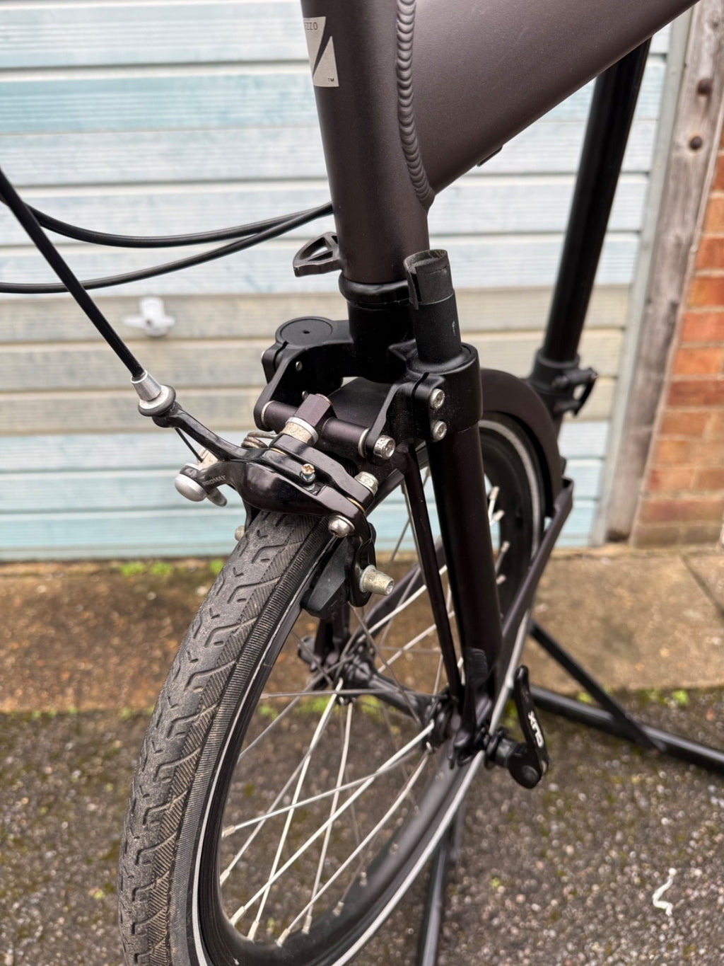 Mezzo D9 folding bike graphite grey very good original condition