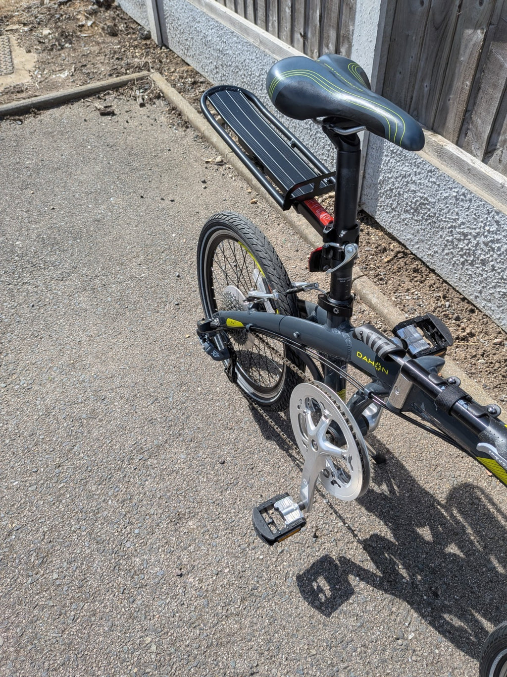 Dahon Mu P27 Folding Bicycle, 27 Gears,20" Wheels,Carry Bag. Warehouse Find.L@@K