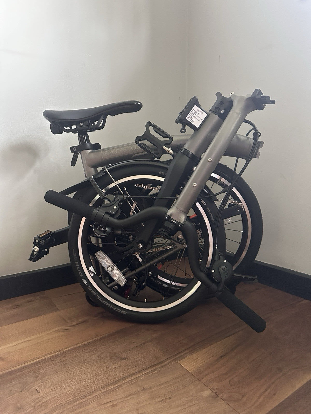 BRAND NEW Brompton T-Line Folding Bike with Quad Lock phone holder and lights