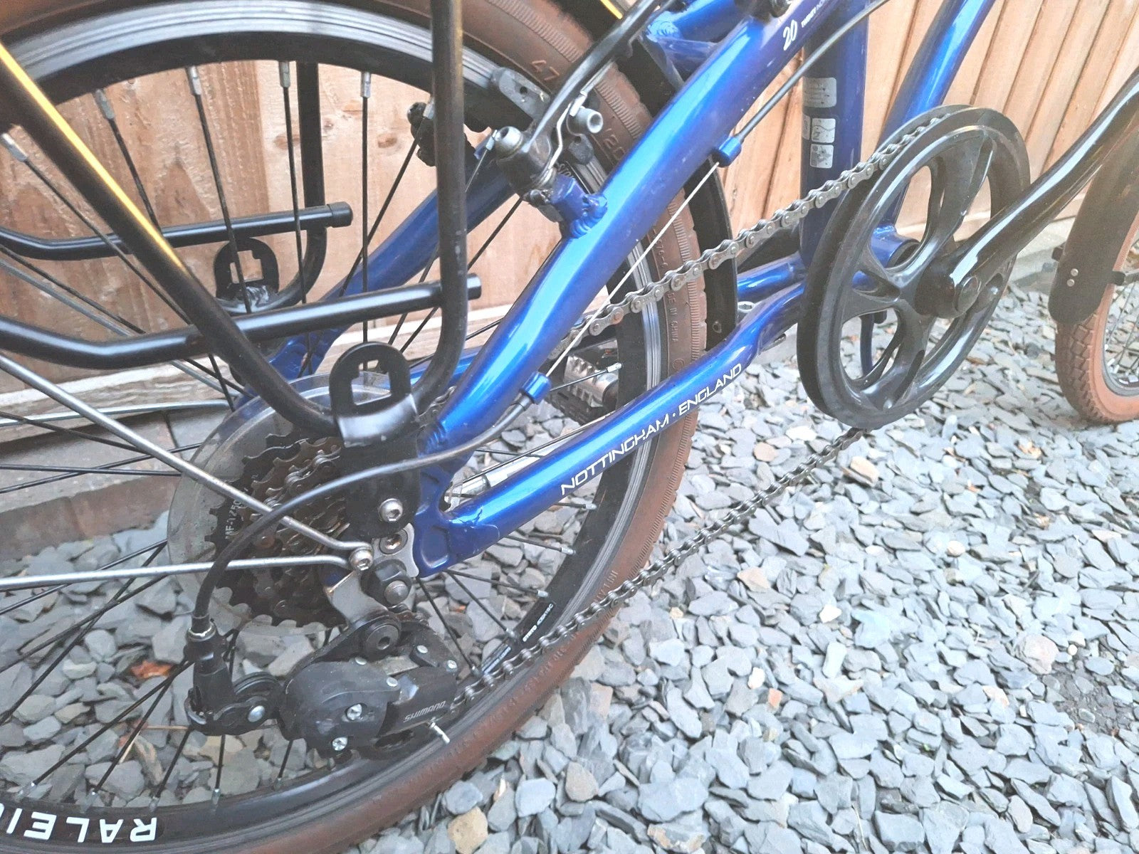 Raleigh Stowaway Folding Bike Unisex 7-Speed Hybrid Bicycle Blue  Mudgaurds Rack