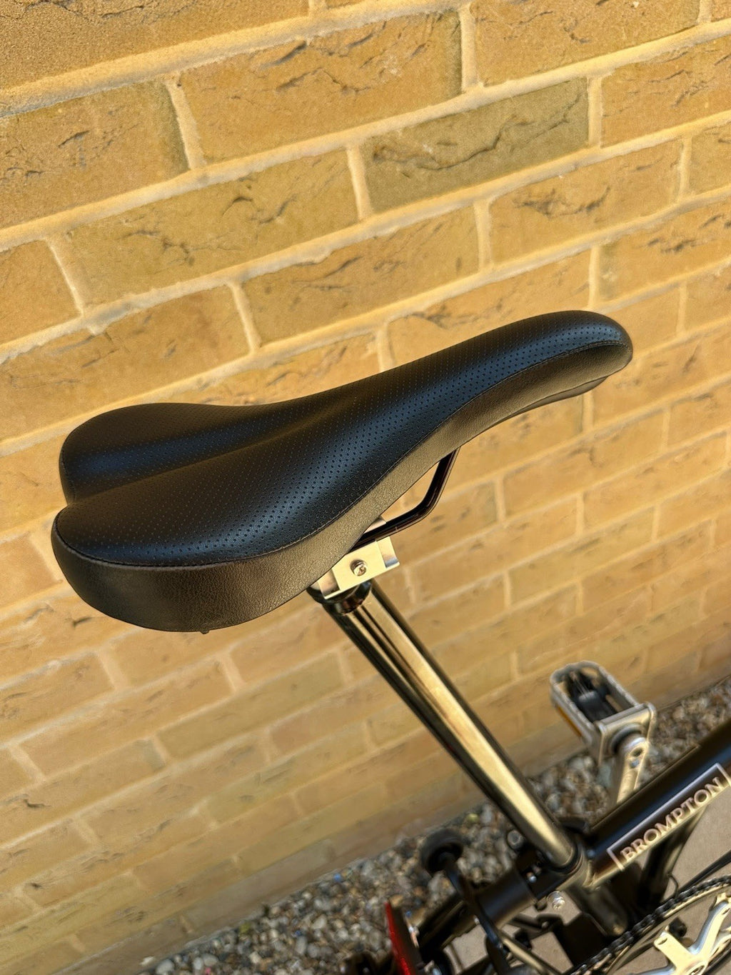 Brompton Folding Bike 16in Black Mudguards Reflectors Riser Bar 2020