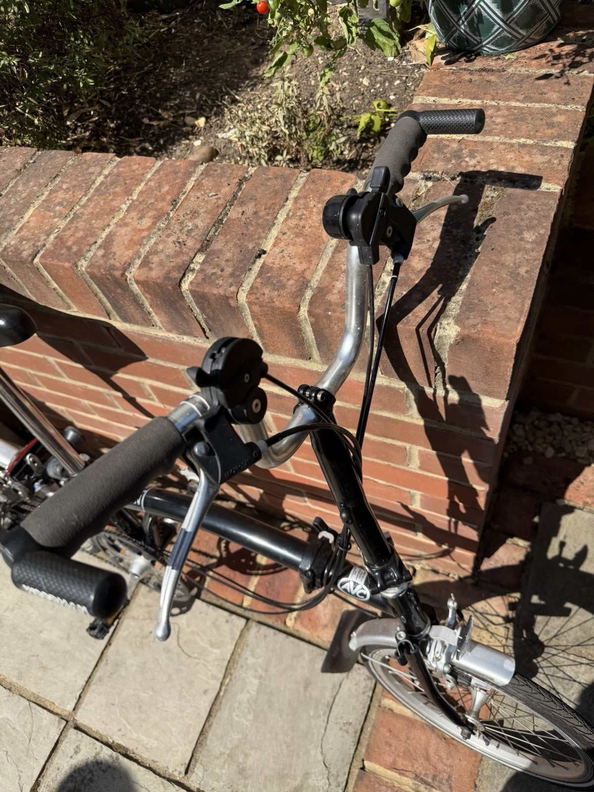 Brompton Folding Bike 6-Speed, Black