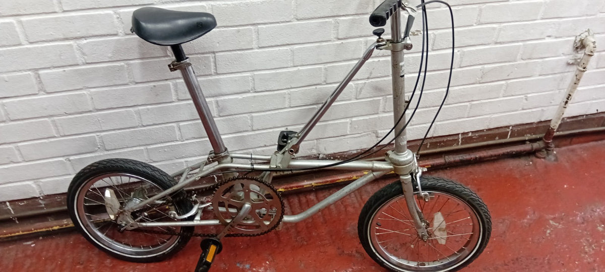 Silver Steel Folding Bike 20 in Wheels 1 Speed Riser Bars Rim Brake 24 cm