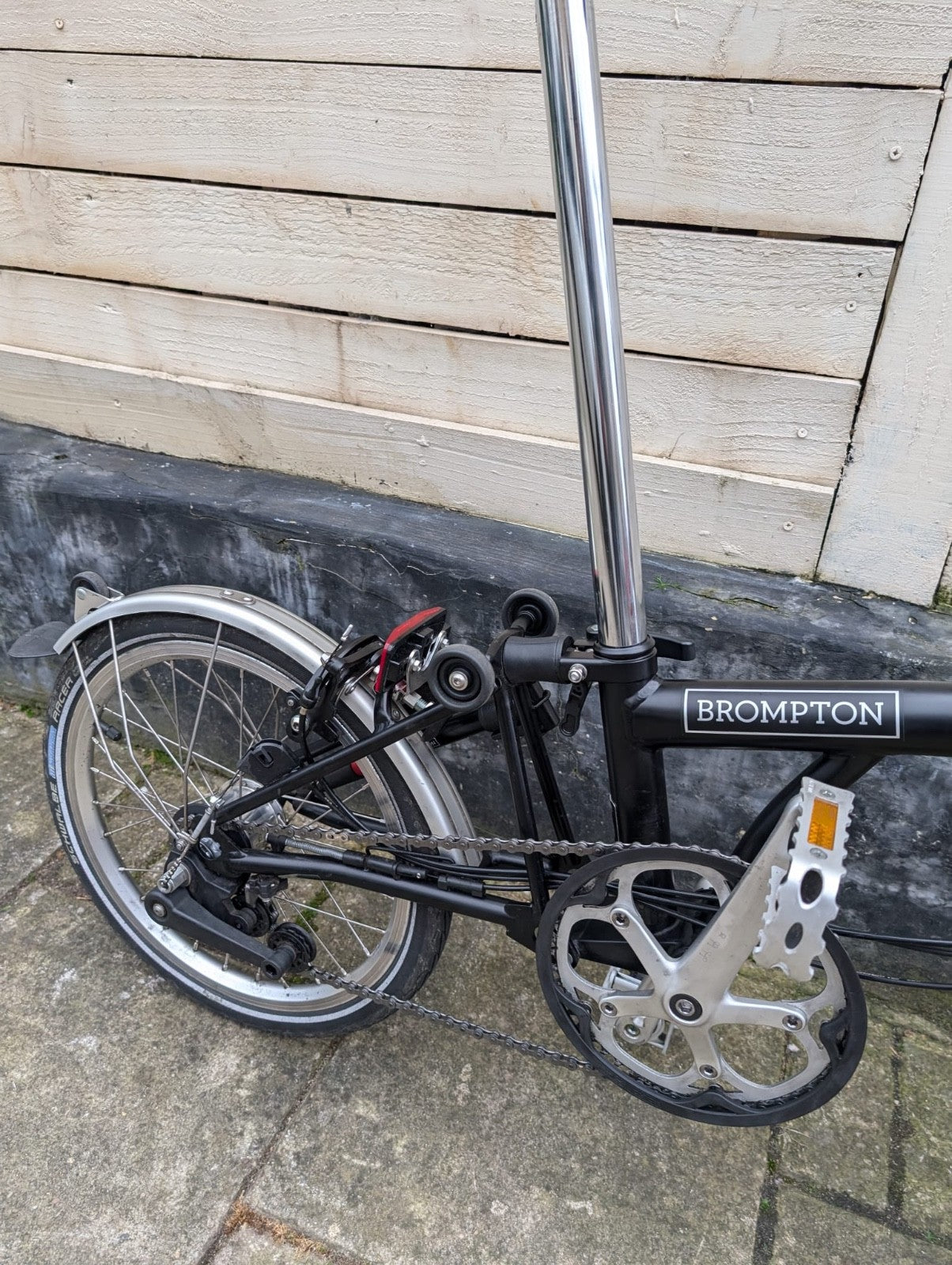 Brompton C Line mid 6 Speed M6L Folding bicycle in Black -used recently serviced