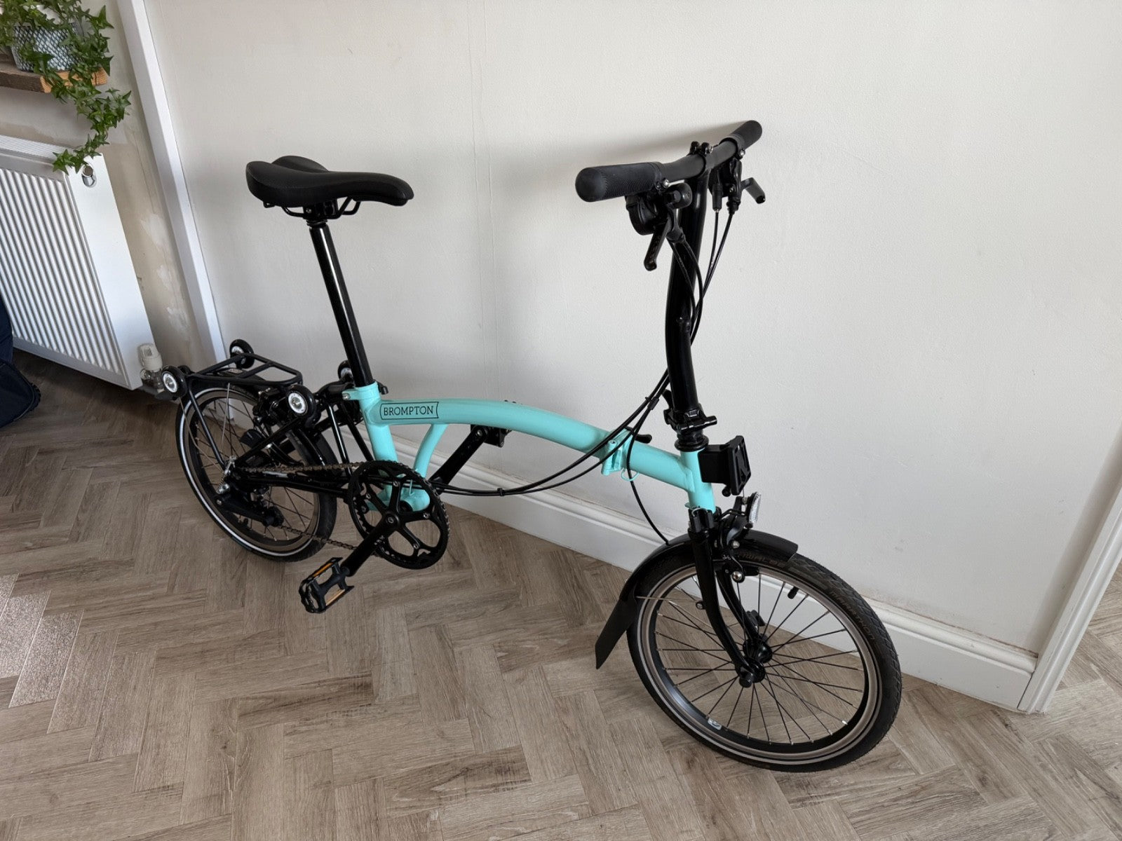 Brompton C Line - Black Edition - 6 Speed - Turkish Green - Excellent condition.