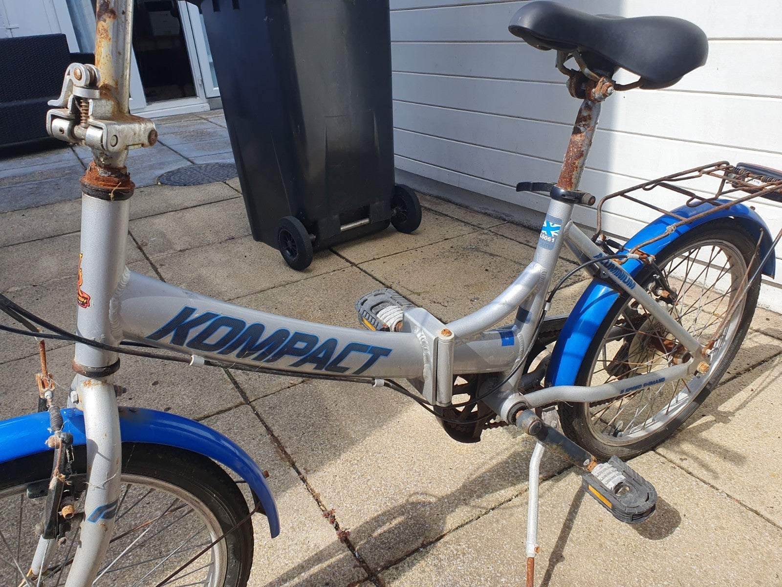 Raleigh Fold Up Bike Kompact Aluminium Frame - 6 Speed Shimano Gears
