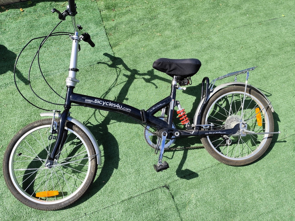 Bicycles4U folding bike .  Shimano 6 gears. See description