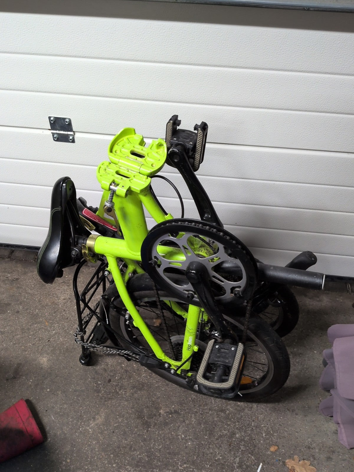 B'Twin Hoptown Folding Bike Lime Green, 7-Speed