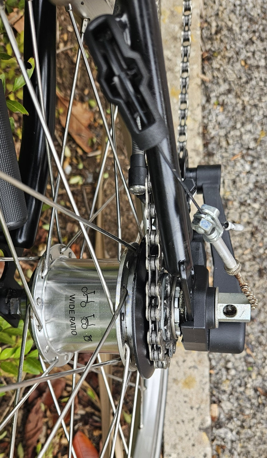 Brompton M6L Folding Bike - Black, 6 speed, includes extras