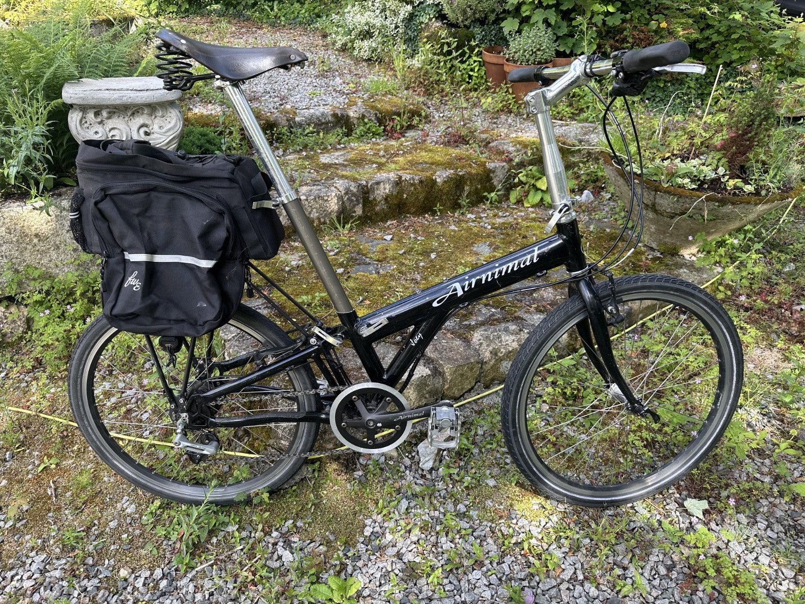 Airnimal Joey Folding Bike – Premium British Folding Bike