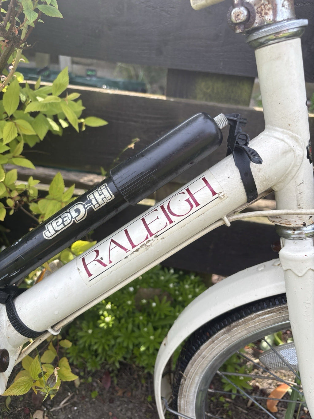 Raleigh Compact Vintage Folding Bike Bicycle Retro Cream White