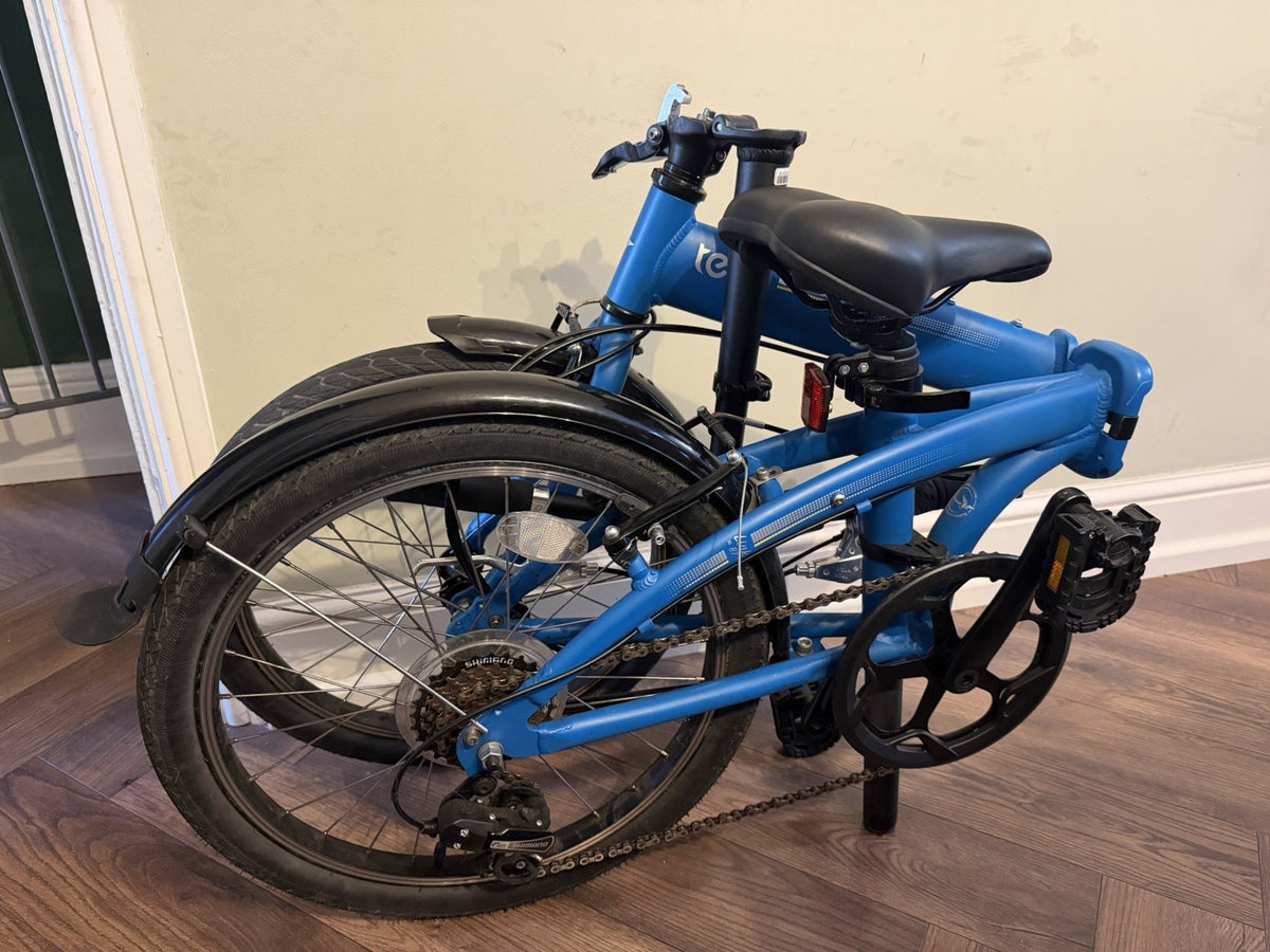 Tern Link B7 Folding Bike with 20 inch Wheels, 7 Speed. Light Blue